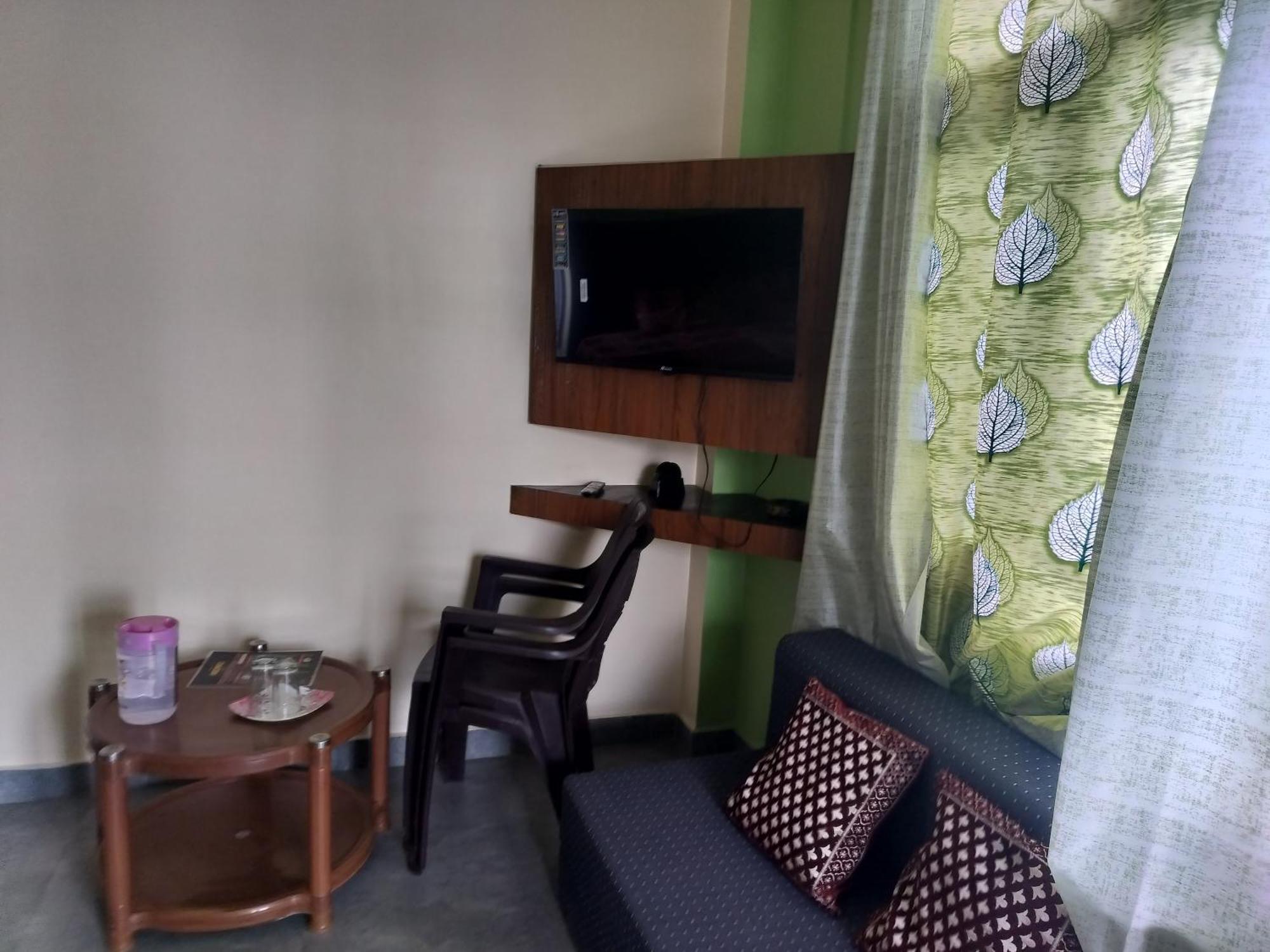Tree Valley Homestay Chail Zewnętrze zdjęcie